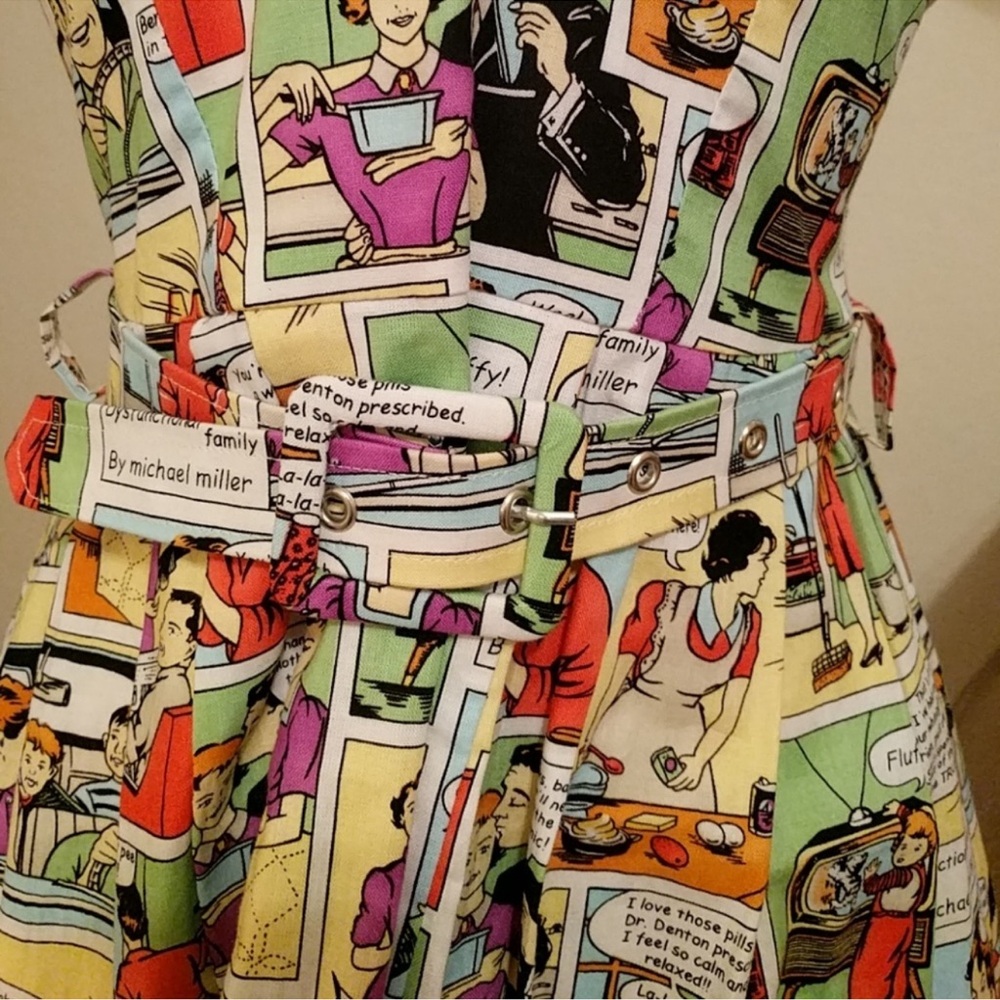 ModCloth Comic Strip Dress - Picture 3 of 4